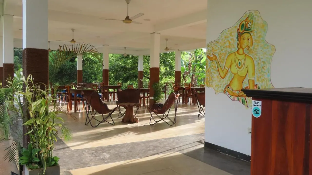 Into The Wild Sigiriya Hotel